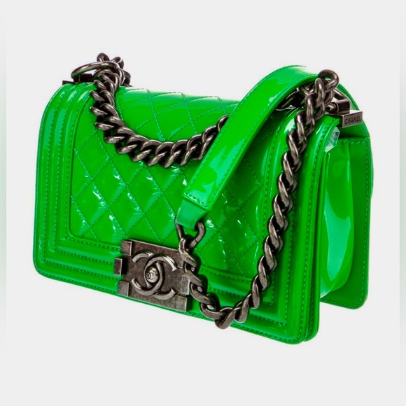 Chanel Green Quilted Patent Leather Flap Boy Bag - Picture 3 of 13